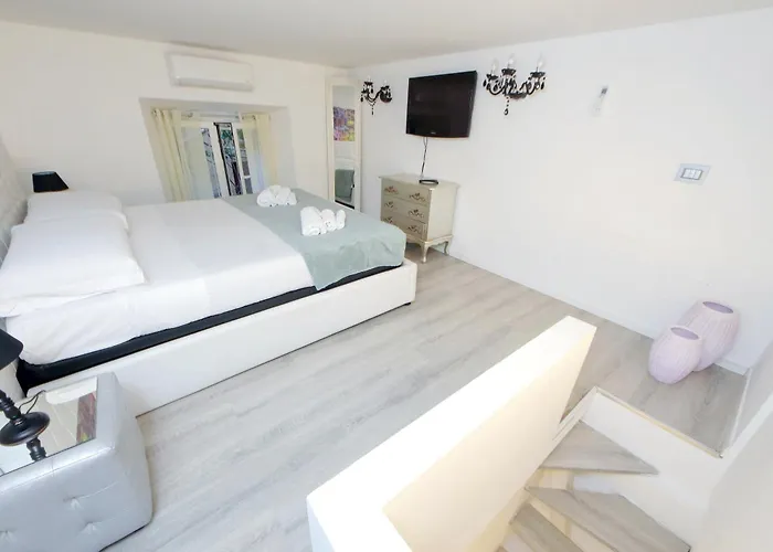 4bnb - Domus Colosseo Апартаменты Рим